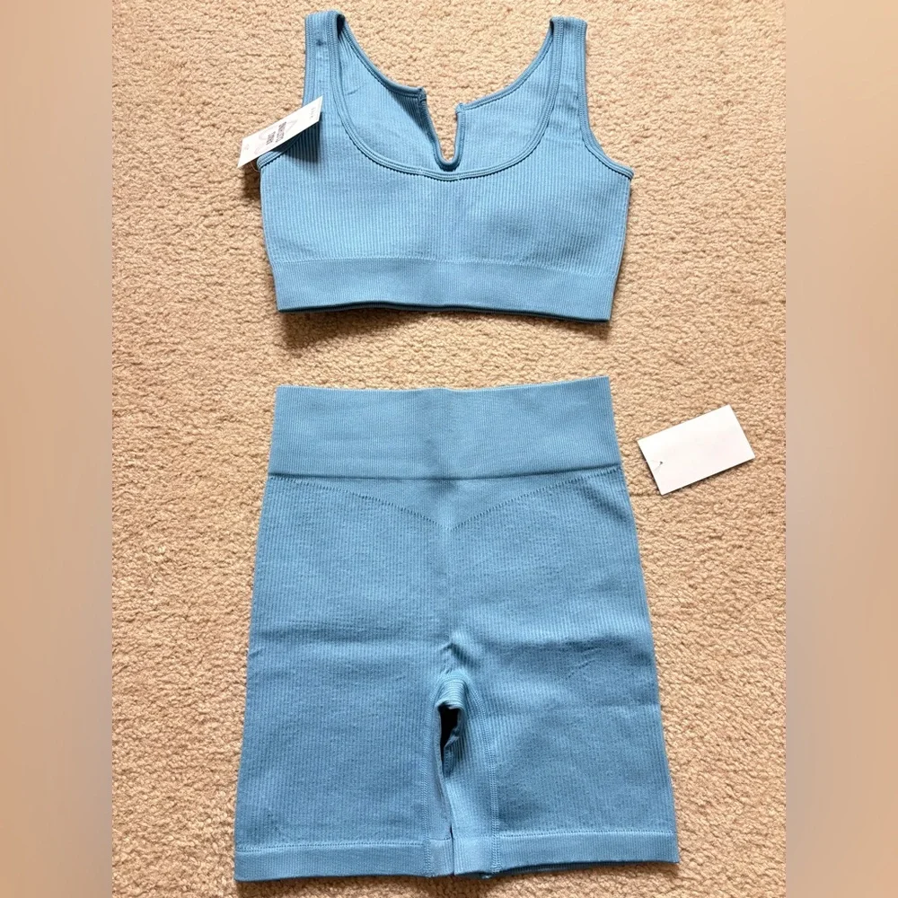 NWT Blue Ribbed Seamless Sports Bra & High Waist Biker Shorts Matching Set